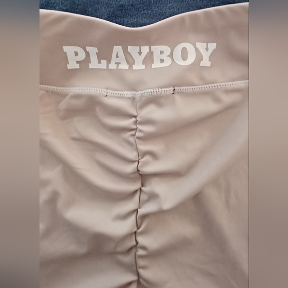 Playboy x Missguided 6 Pale Pink Bunny Logo Hi-Rise Scrunch Booty Bicycle Shorts - Picture 5 of 15